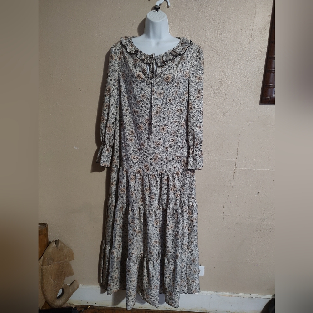 NWOT Prairie Flower Print Dress Peasant Ruffles Tie Neck Size Small Medium